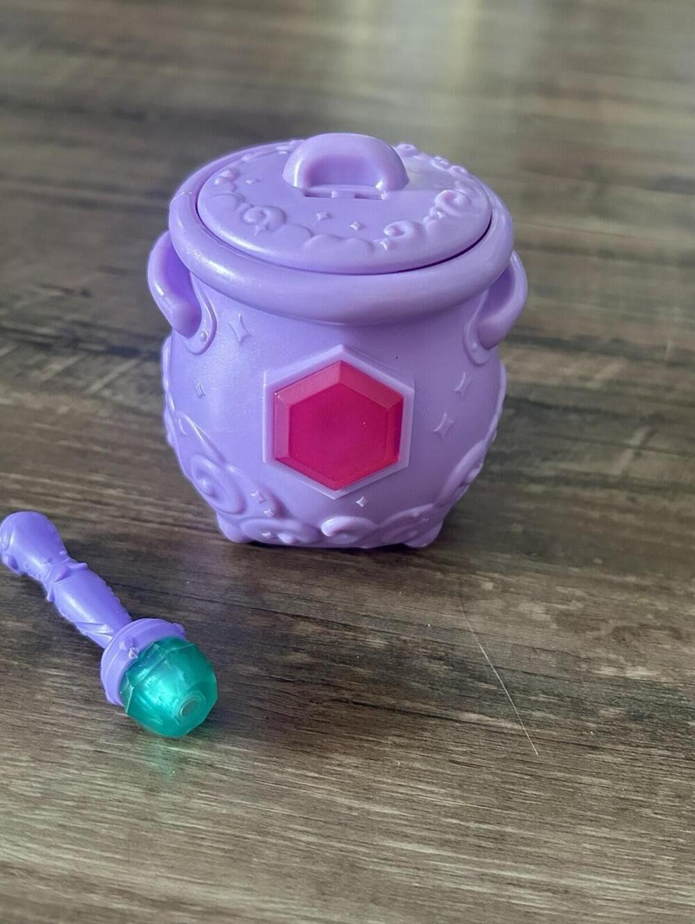 Purple Witch Halloween Magic Mixies Mixlings Calderon Toy With One Wand